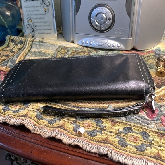 Large unisex, travel, fossil wallet - Picture 6 of 7